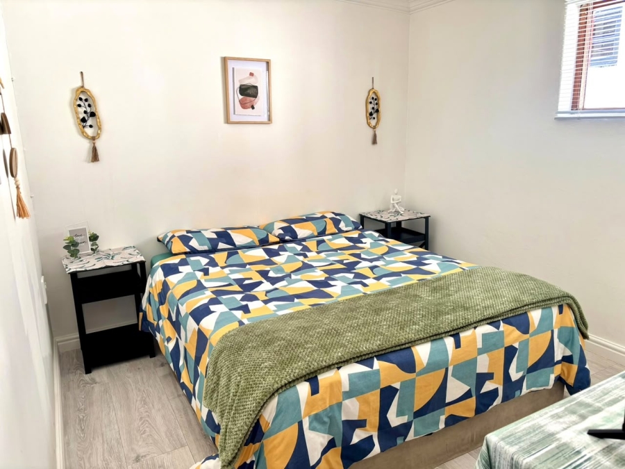 6 Bedroom Property for Sale in Vasco Estate Western Cape